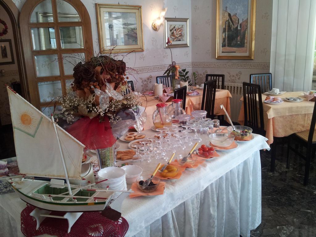 Hotel Meuble Al Ponte Grado Zewnętrze zdjęcie